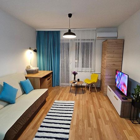 Grandpa Vojin'S Cozy Corner Apartment Subotica Luaran gambar