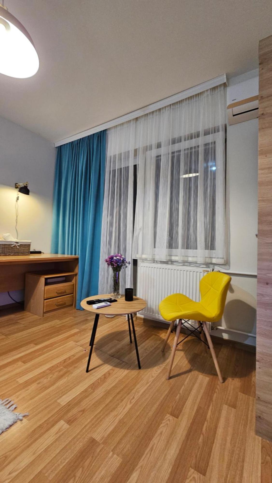 Grandpa Vojin'S Cozy Corner Apartment Subotica Luaran gambar